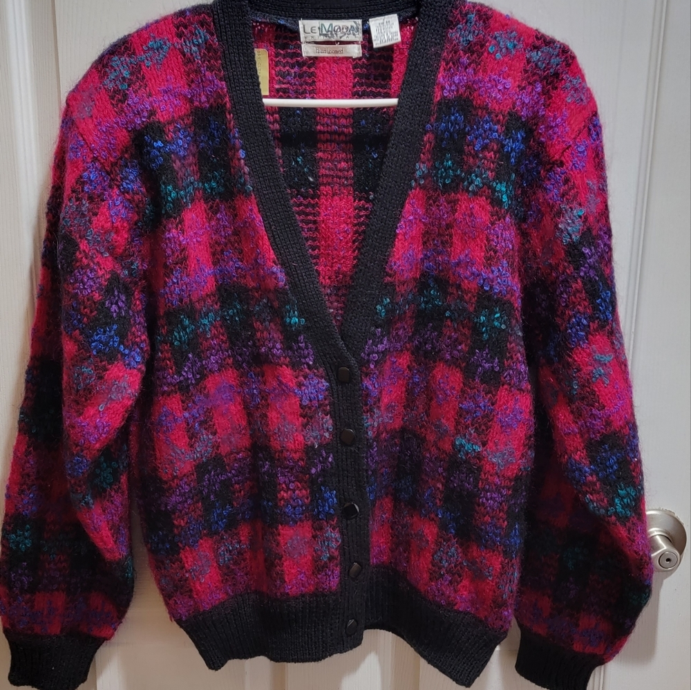 Vintage LE MODA womens size medium mohair wool blend fuchsia plaid cardi…